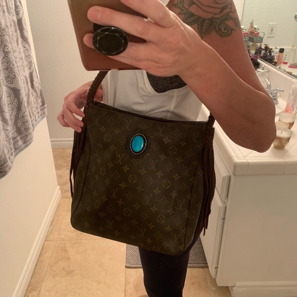 (Vintage Boho Bags) Authentic Louis Vuitton - Picture 14 of 15